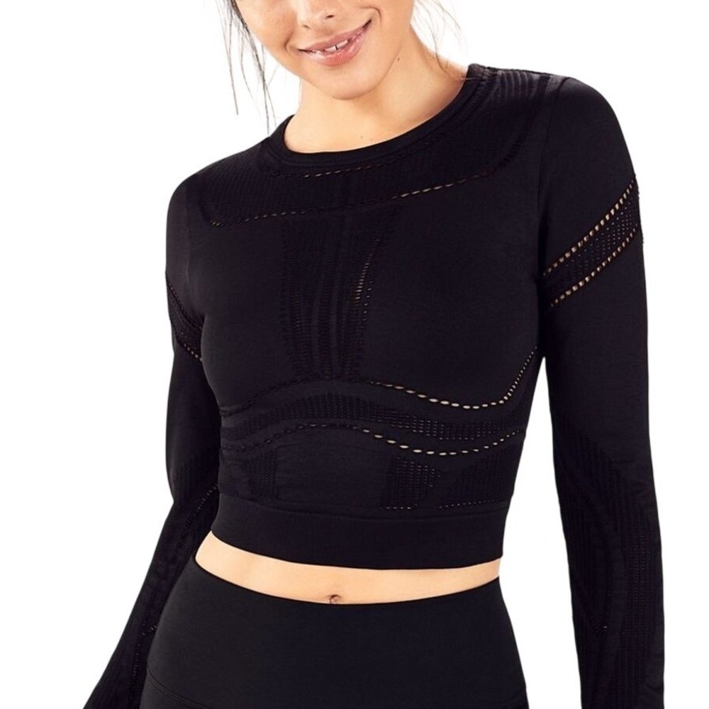 Womens Athletic Black Seamless Cropped Long Sleeve Workout Top Medium Gym